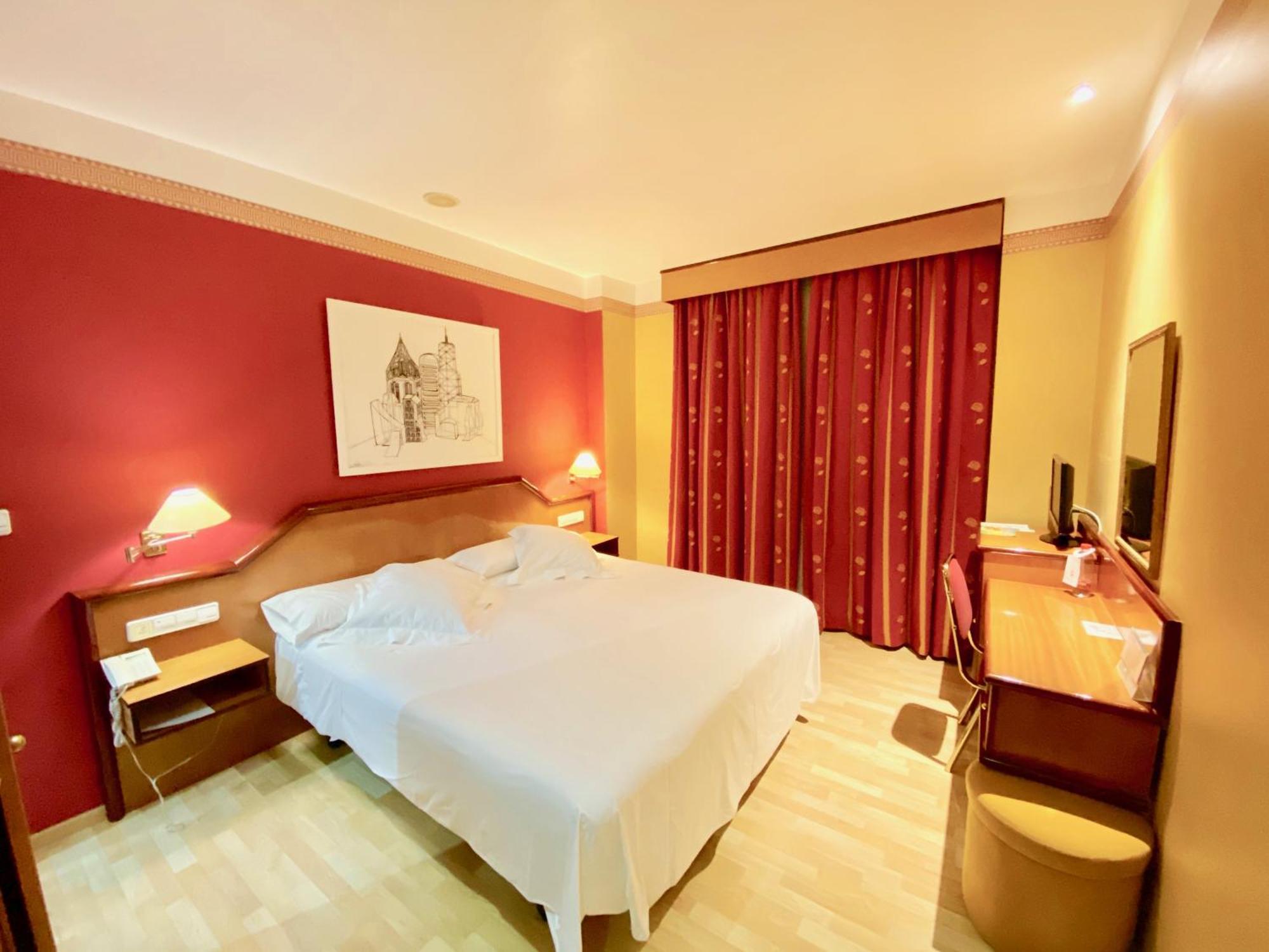 Hotel Torrepalma Алкала ла Реал Екстериор снимка