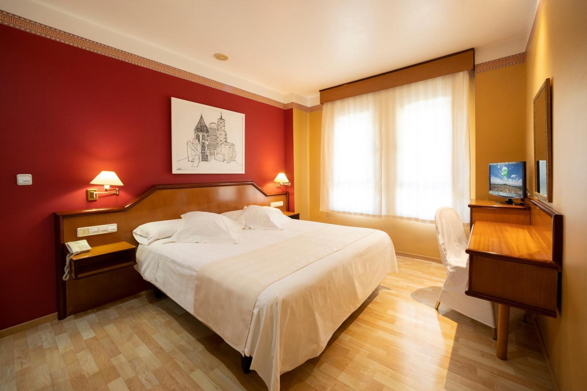 Hotel Torrepalma Алкала ла Реал Екстериор снимка
