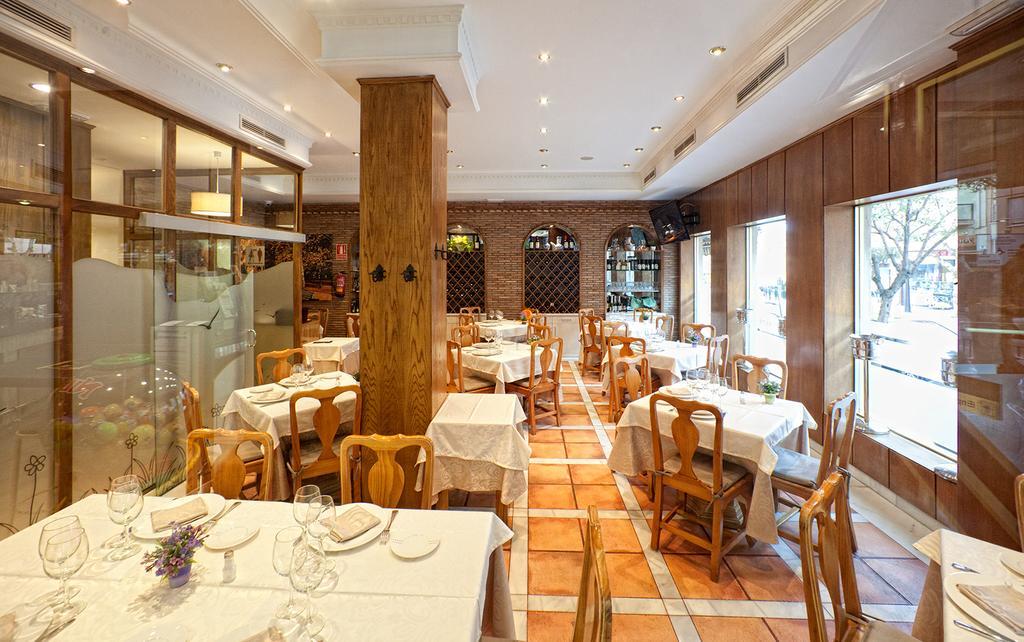Hotel Torrepalma Алкала ла Реал Екстериор снимка