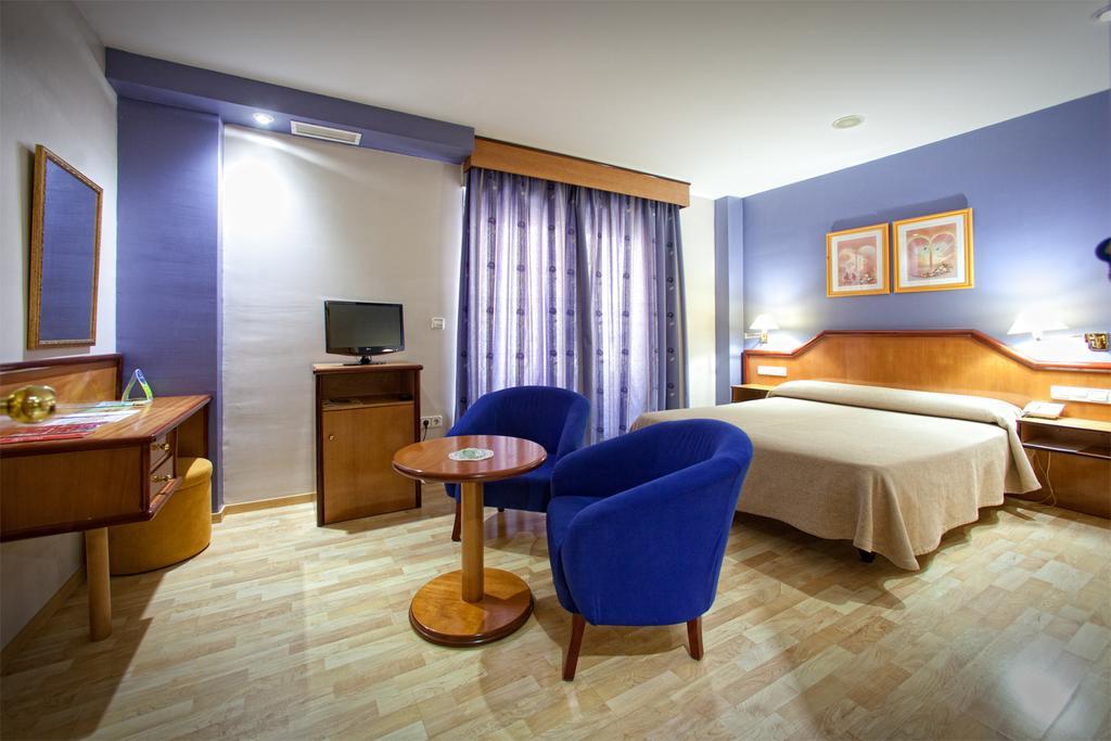 Hotel Torrepalma Алкала ла Реал Екстериор снимка