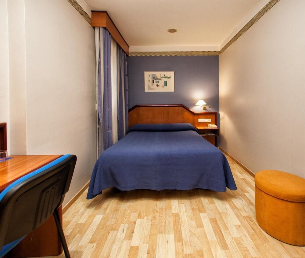 Hotel Torrepalma Алкала ла Реал Екстериор снимка